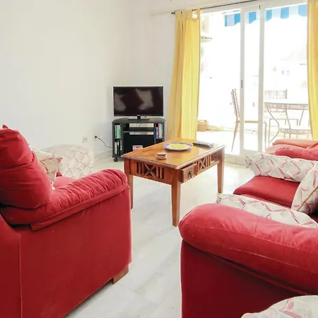 Three-bedroom In Apartament Torremolinos